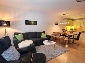 Apartment | Living room