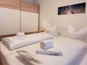 2 bedrooms, bed sheets - Apartment in Winterberg Near Ski Lift (Winterberg)