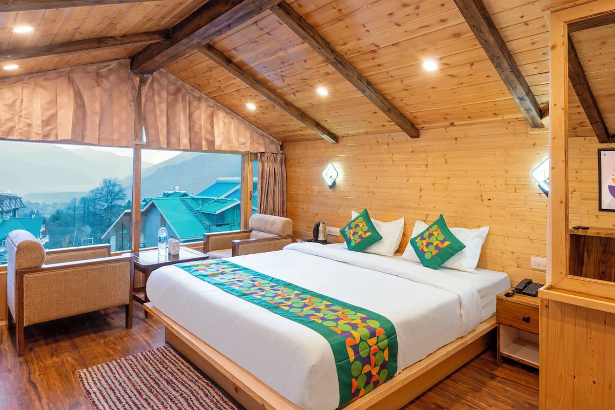 Premium Double Room | Iron/ironing board