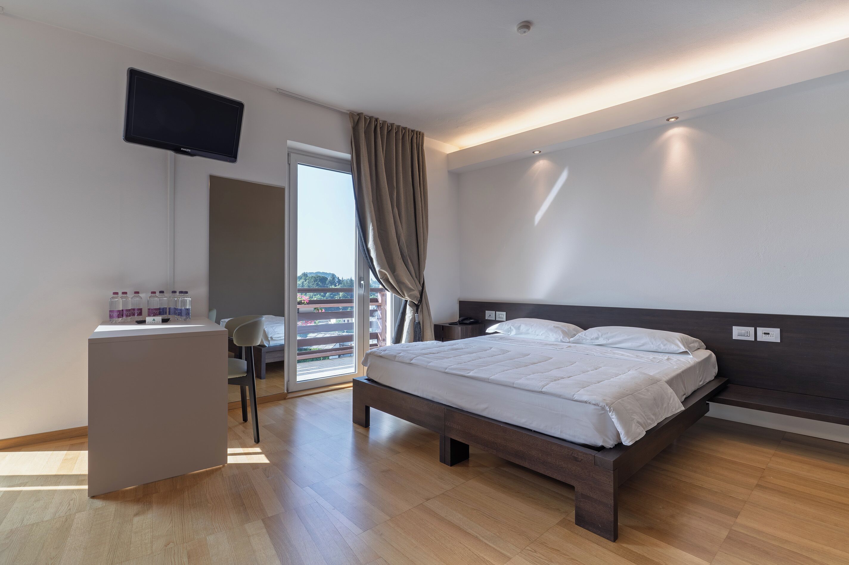 Quadrupla familiare, balcone | Una cassaforte in camera, Wi-Fi gratuito, lenzuola