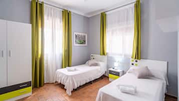 4 bedrooms, WiFi, bed sheets