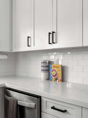 Interior - Barrio Casita - 2Bd, Central, Parking, EV Charging (San Diego)