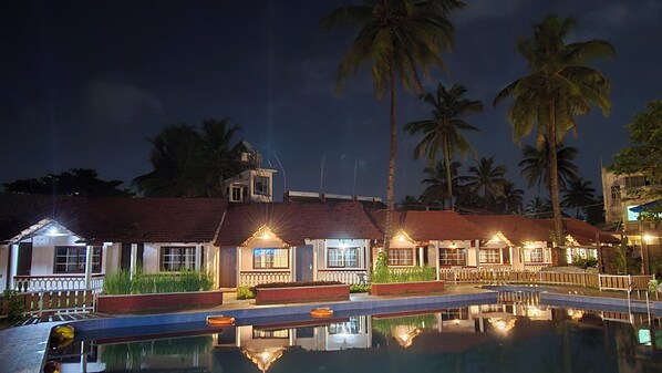 Exterior - M Beach Resort (Colva)