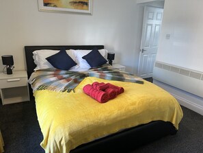 1 Schlafzimmer, Bügeleisen/Bügelbrett, kostenloses WLAN, Bettwäsche