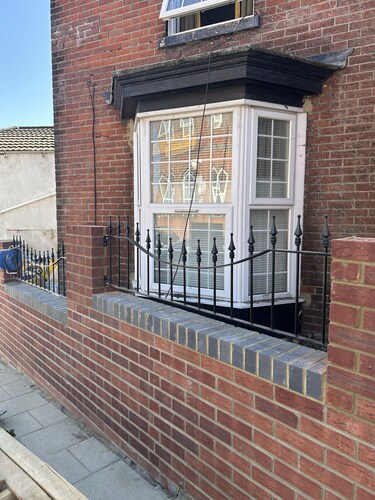 Charming 1-Bedroom with Balcony