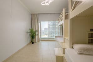Room - Cozy Apartment in Downtown 1B/6Beds Male 1B/6Beds Female (Dubai)