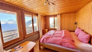 Family Room, Balcony, Mountain View | Free cribs/infant beds, free WiFi, bed sheets