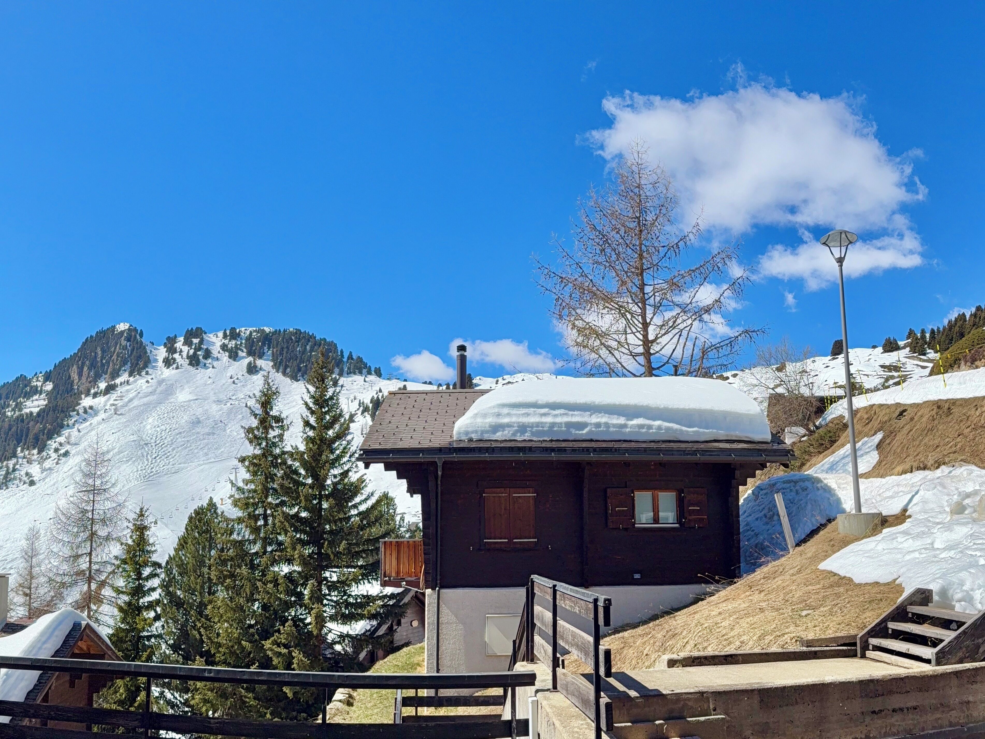 ファミリー 4 人部屋 バルコニー マウンテンビュー | テラス / パティオ