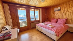 Lits bébé (gratuits), Wi-Fi gratuit, draps fournis