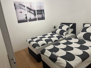 2 bedrooms, WiFi, bed sheets