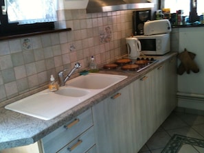 Microwave, oven, stovetop