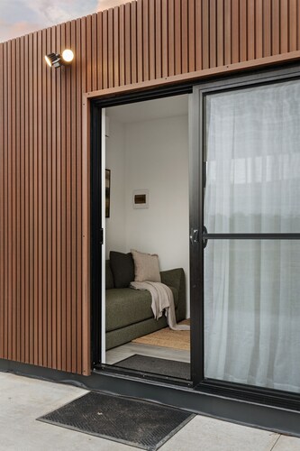 Hollow Mountain Cabin Laharum Dadswell bridge halls gap