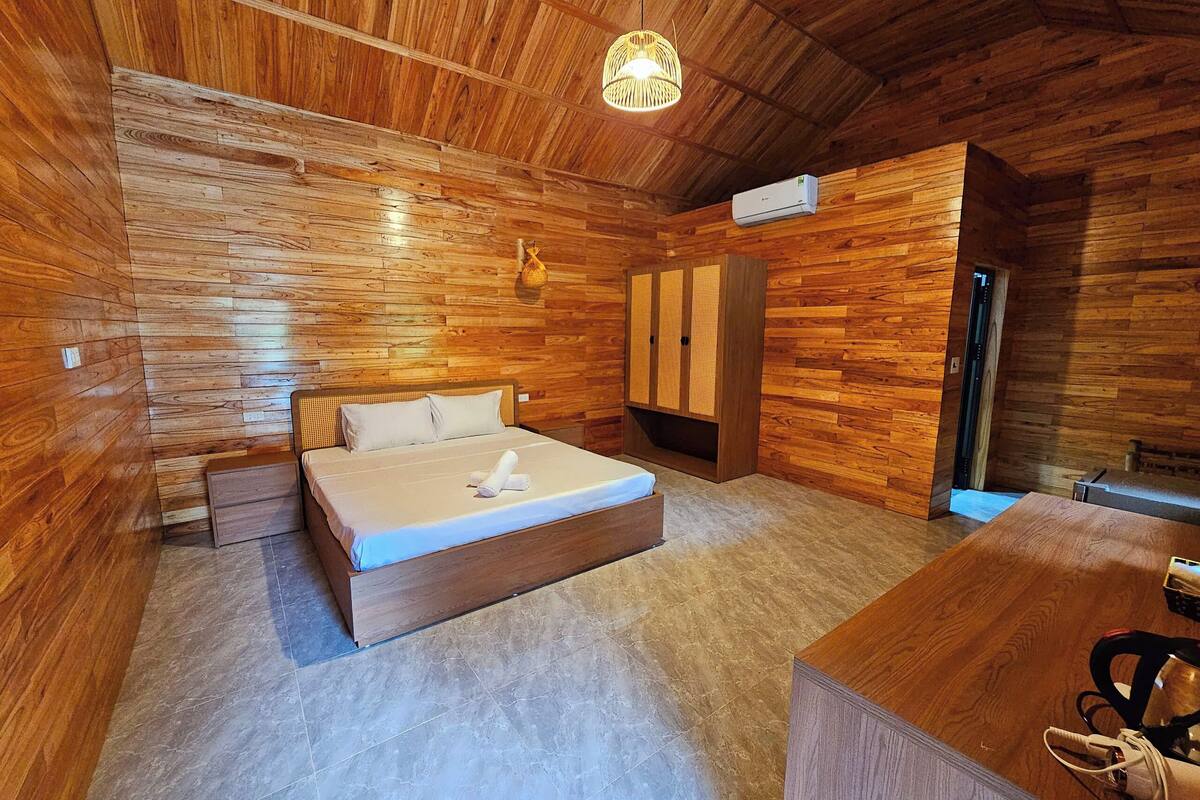 Ropa de cama de alta calidad, colchones con pillow-top y minibar
