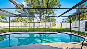 Pool - Venice Oasis | Pool, 3 King Beds, 2.5 miles >Beach (Venice)