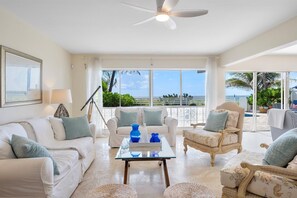 Smart TV - Secluded Villa • Heated Pool & Exclusive Beach Access (Fort Lauderdale)