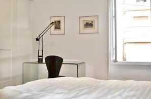Fer et planche à repasser, Wi-Fi, draps fournis