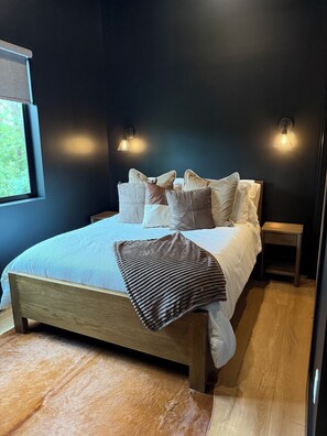 4 habitaciones, escritorio, tabla de planchar con plancha y wifi gratis