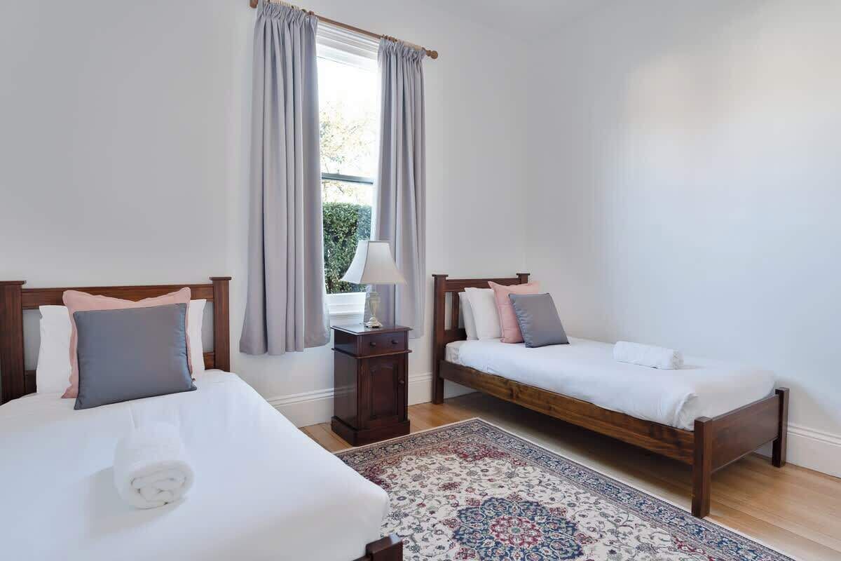 3 bedrooms, WiFi, bed sheets