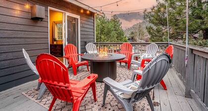 Hot Tub Pool Table Deck With Pilot Butte Views