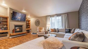 House, Multiple Beds, Hot Tub, Mountain View (The Lena House) | Living area | 42-inch flat-screen TV with digital channels, fireplace