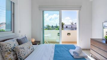 Villa, 3 Schlafzimmer, Terrasse, Stadtblick