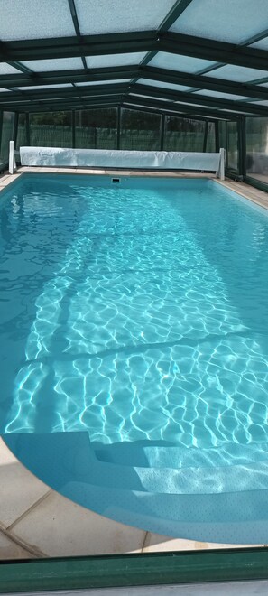 Indoor pool, outdoor pool