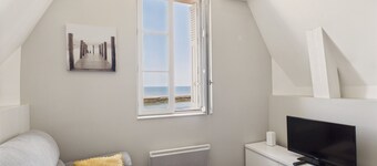 Apartment for 4 with ocean view