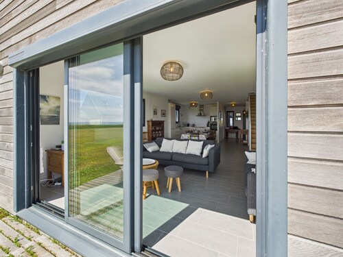 Vue mer, accès plage, 6 adultes et 1 enfant