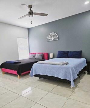 3 bedrooms, iron/ironing board, WiFi, bed sheets