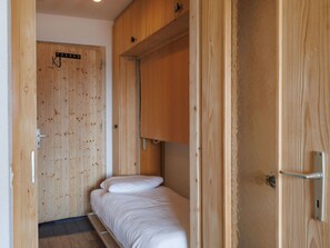 1 bedroom, travel cot, free WiFi - Beautiful apartment for 3 guests with WIFI, TV and balcony (Veysonnaz)