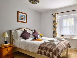 2 slaapkamers, reisbedje, gratis wifi, beddengoed