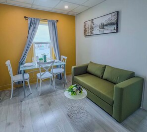 TV - Douce Evasion Summary (Rouyn-Noranda)