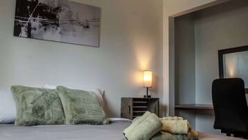 1 bedroom, WiFi, bed sheets