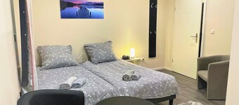 Apartment in Pellingen With Parking