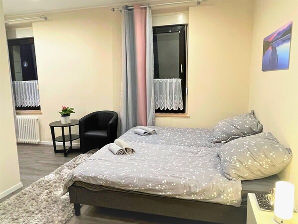 Apartment | 2 bedrooms, iron/ironing board