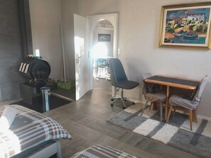 Apartment | 2 bedrooms, iron/ironing board