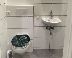 Apartment | Bathroom | Hair dryer