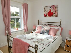 2 bedrooms, free WiFi, bed sheets - Wonderful  villa for 4 guests with WIFI and TV (Wigton)
