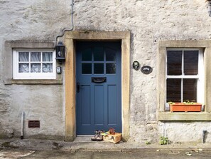 Exterior detail - Beautiful villa for 3 guests with WIFI and pets allowed (Skipton)