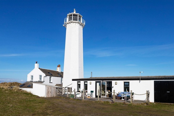 Ombre, Chaîne De Montagnes, Structure En Plein Air, Eco Hôtel, Plate-Forme, Mobilier De Jardin, Jardin, Chaise, Aménagement Paysager, Dur