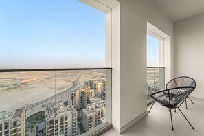 Property grounds - FIRST CLASS | 2BR | Creek Beach | Relax in Style (Dubai Creek Harbour)