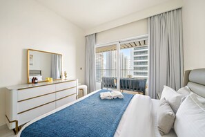 2 bedrooms, iron/ironing board, travel cot, WiFi