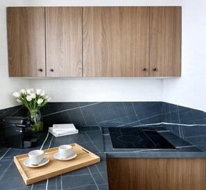 Family Apartment, Courtyard View | Private kitchen | Espresso maker, electric kettle, toaster - 1615 Quinet (Paris)