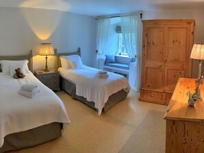 2 chambres, Wi-Fi gratuit, draps fournis