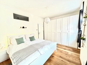 1 bedroom, iron/ironing board, free WiFi, bed sheets