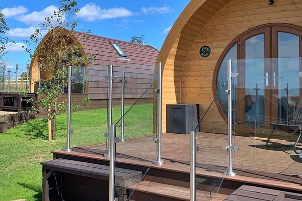 Ombre, Chaîne De Montagnes, Structure En Plein Air, Eco Hôtel, Plate-Forme, Mobilier De Jardin, Jardin, Chaise, Aménagement Paysager, Dur