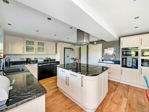 Microwave, oven, dishwasher