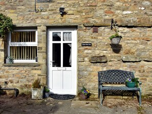 تفاصيل الفندق من الخارج