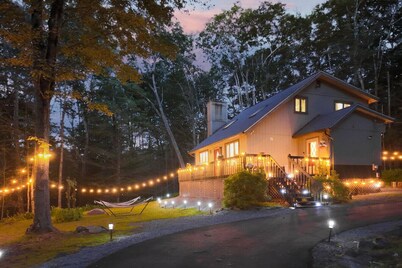 Cabin Retreat ~ Toddler Friendly ~ Pet