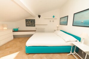 5 chambres, fer et planche à repasser, lit parapluie, Wi-Fi